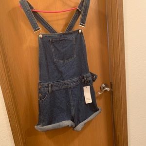 Plus size short-overalls